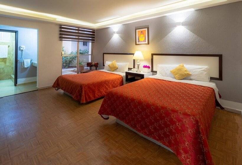 فندق Del Valle Inn