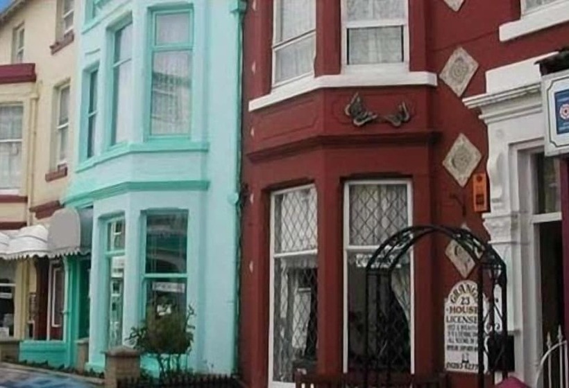 Отель Grange House