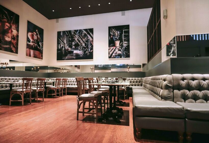 Отель Hilton Garden Inn Downtown Dallas