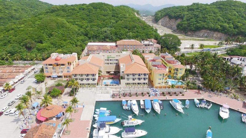 هتل Holiday Inn Huatulco, An Ihg