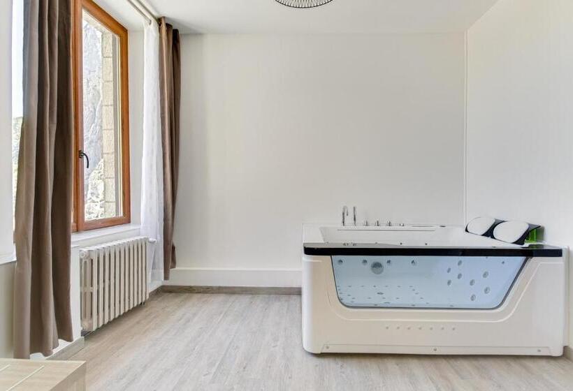 בית מלון כפרי Hôtel De La Citadelle