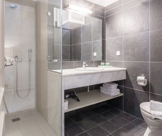 בית מלון כפרי Klimis