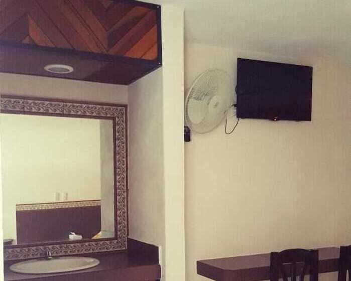 בית מלון כפרי La Quinta Avenida