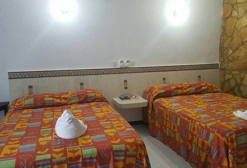 בית מלון כפרי La Quinta Avenida