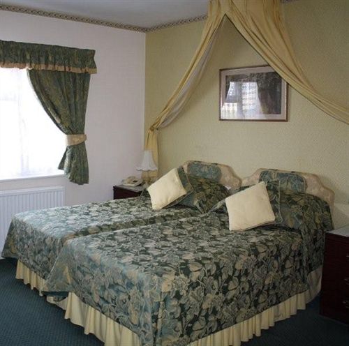 בית מלון כפרי Lantern Lodge