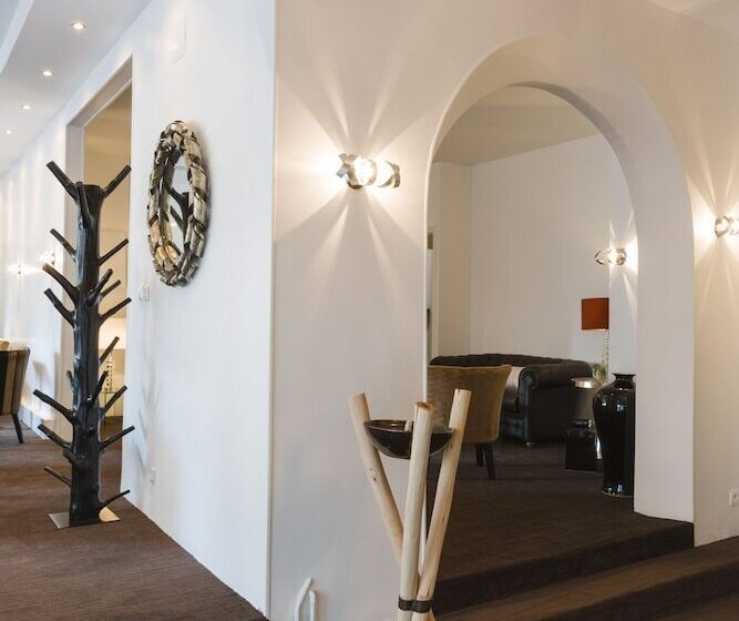 فندق Le Saint Louis