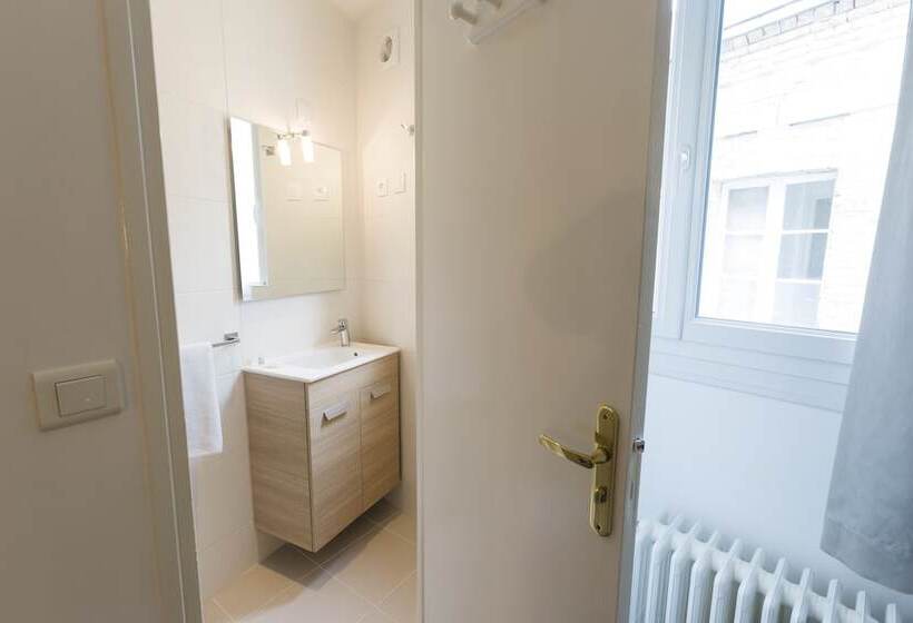 فندق Le Saint Louis