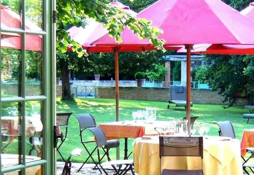 ホテル Les Orangeries