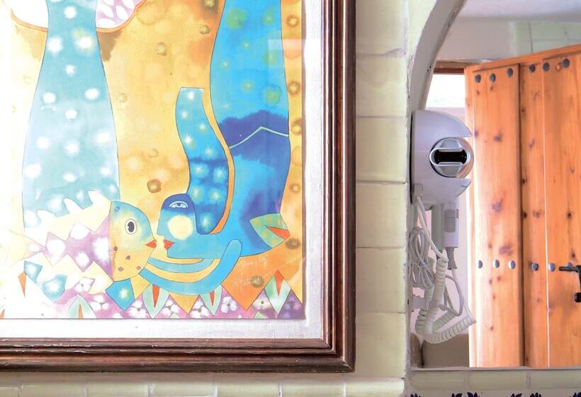 Отель Los Arcos