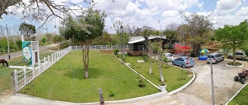 ホテル Los Cedros Uayamon