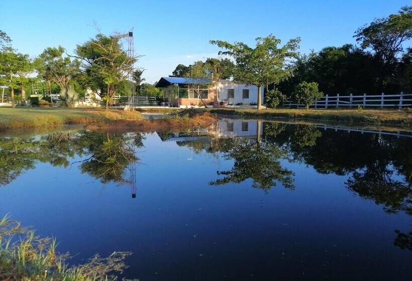 ホテル Los Cedros Uayamon