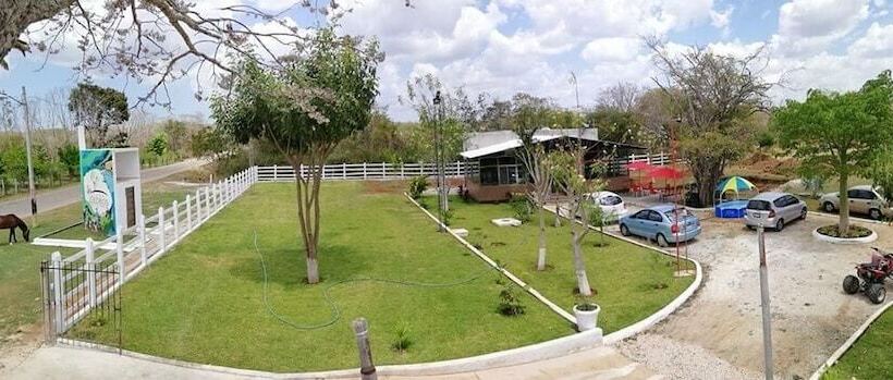 ホテル Los Cedros Uayamon