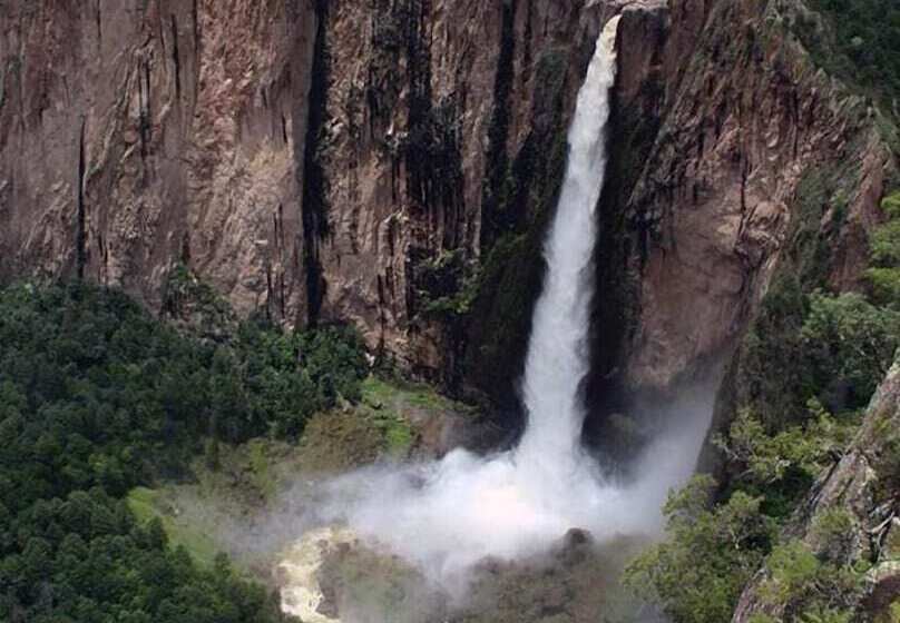 ホテル Los Valles