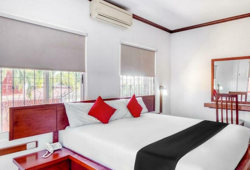 Monte Salerno Hotel & Suites