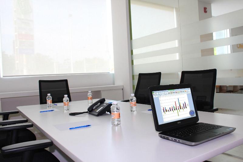 酒店 One Leon Poliforum