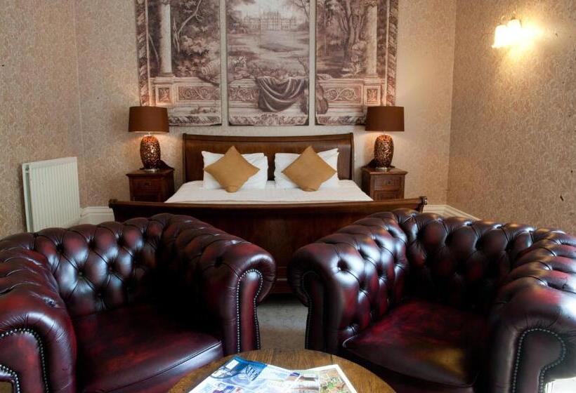 فندق Otterburn Castle