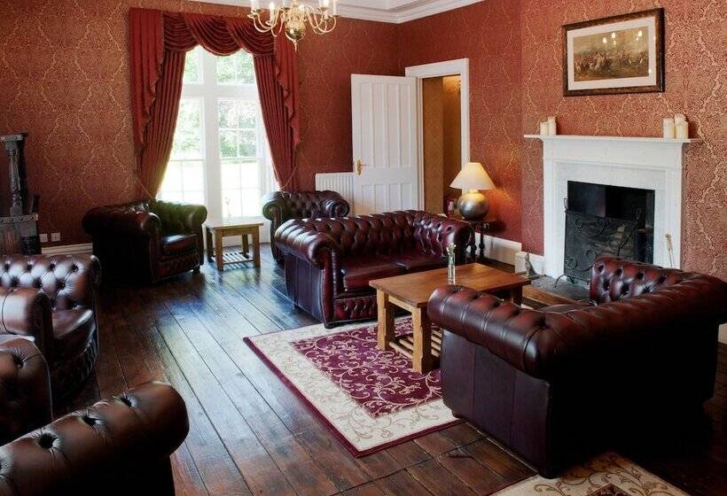 فندق Otterburn Castle