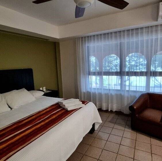 فندق Playa Cristal