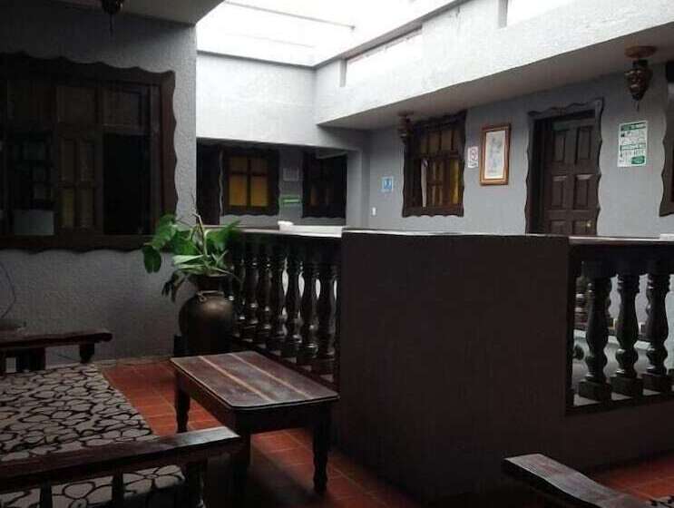 ホテル Plaza Mazamitla