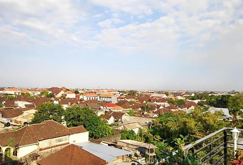 호텔 Puri Saron Denpasar