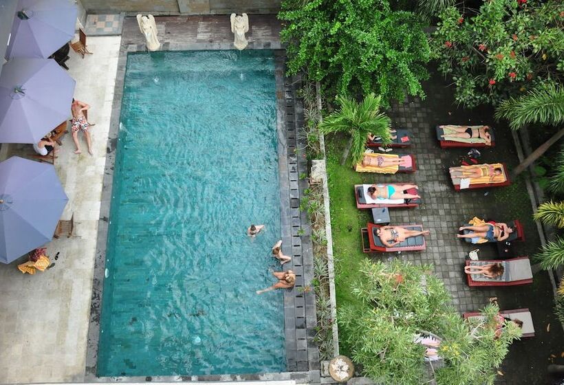 酒店 Puri Saron Denpasar