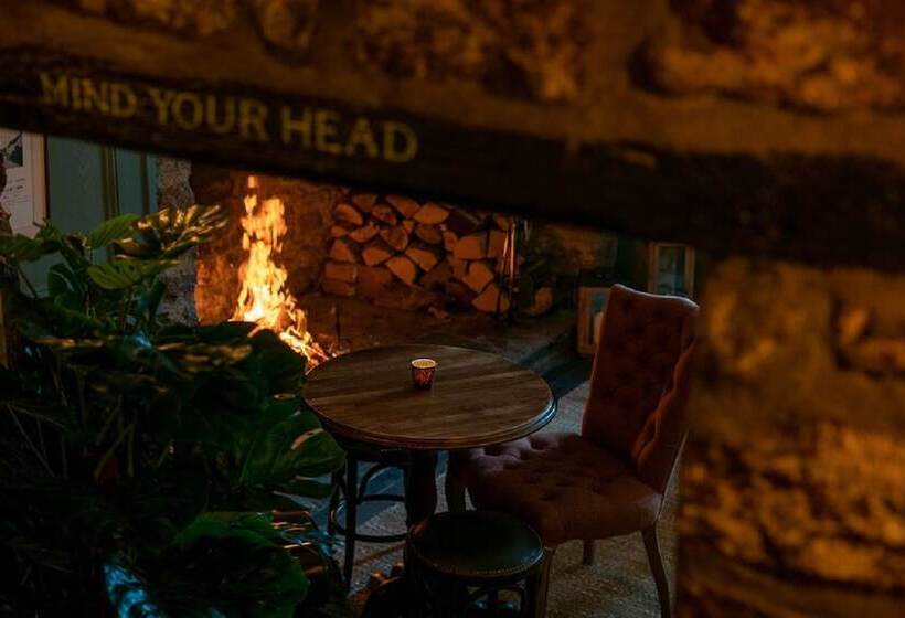 호텔 The Ring O Bells