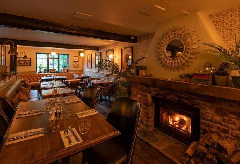 호텔 The Ring O Bells