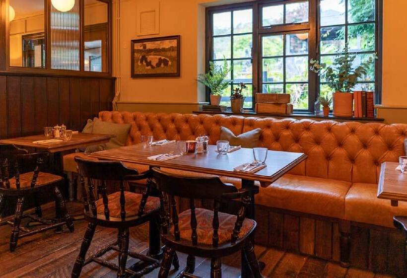 호텔 The Ring O Bells