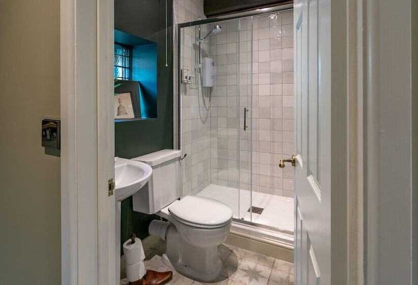 호텔 The Ring O Bells