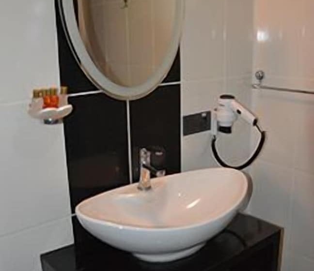 בית מלון כפרי Royal Ramblas Resort & Spa