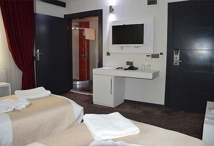 בית מלון כפרי Royal Ramblas Resort & Spa