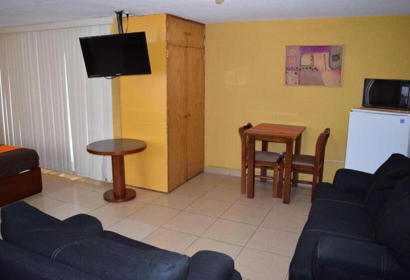 فندق Santa Lucia Del Bosque