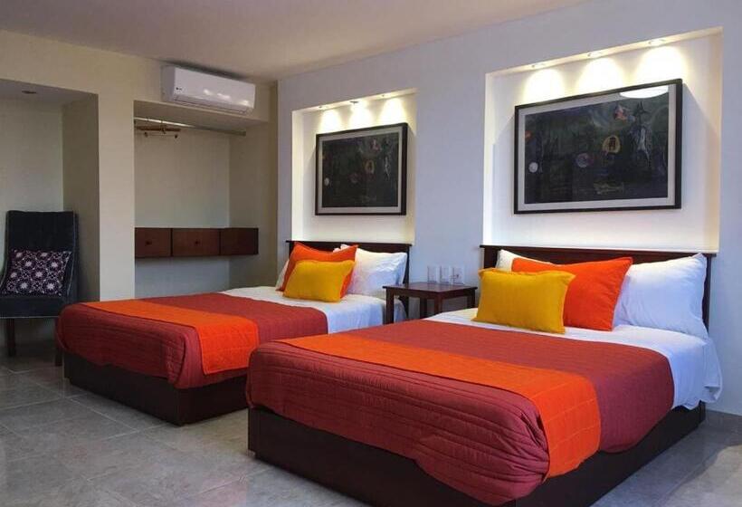 فندق Santa Lucia Del Bosque