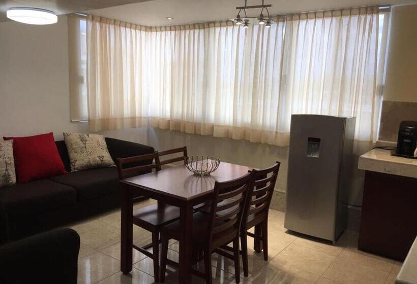 فندق Santa Lucia Del Bosque