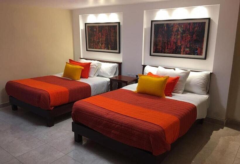 فندق Santa Lucia Del Bosque