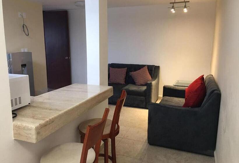 فندق Santa Lucia Del Bosque