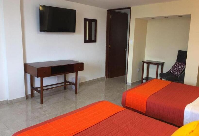 فندق Santa Lucia Del Bosque