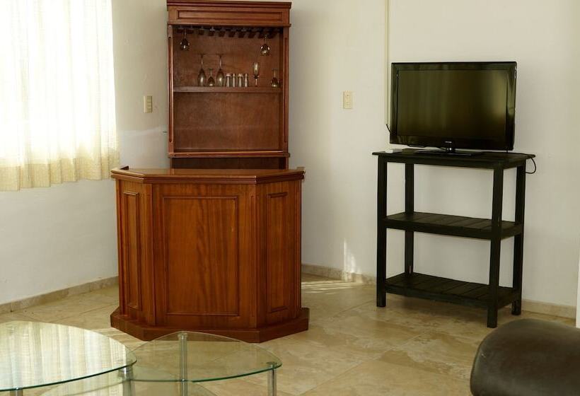 ホテル Sara Suites Ixtapa