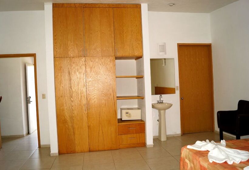 ホテル Sara Suites Ixtapa