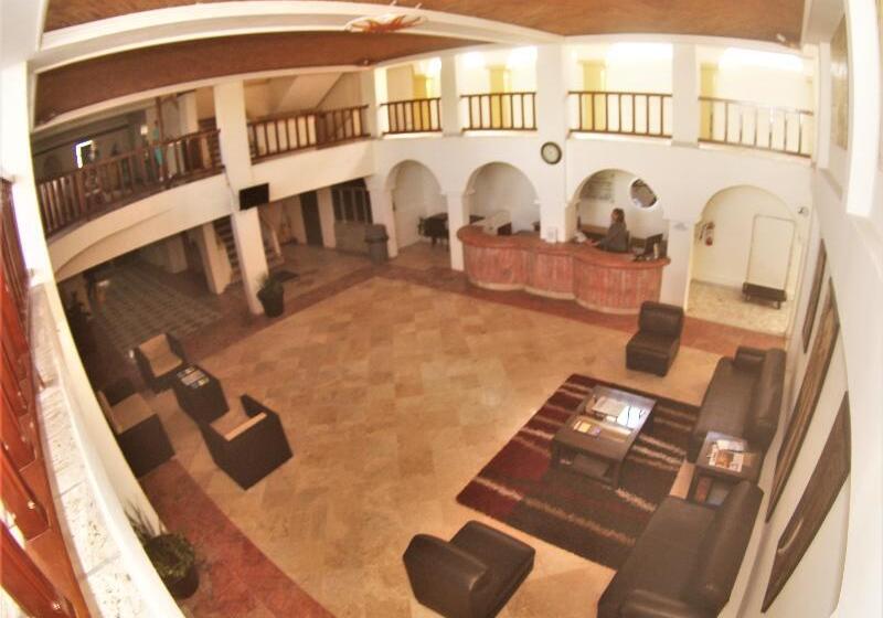 בית מלון כפרי Solamar Inn Mazatlan