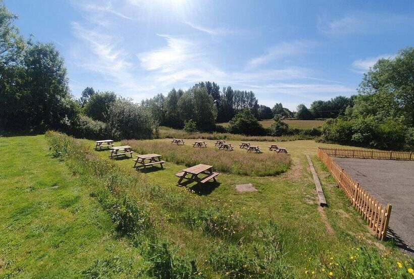 בית מלון כפרי The Carpenters Arms