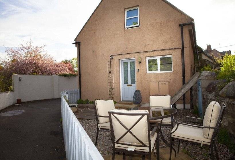 Отель The Crown Guest House