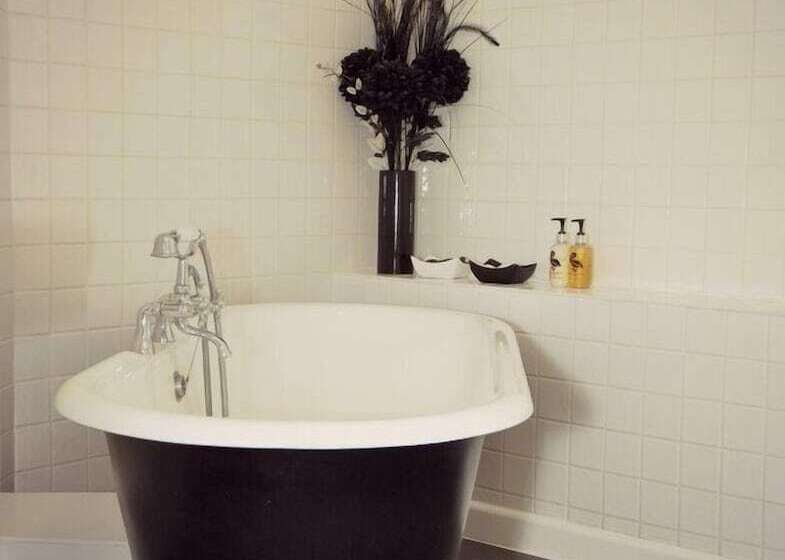 בית מלון כפרי The Dartmoor Lodge