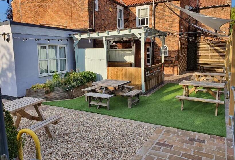 فندق The Lord Nelson Inn