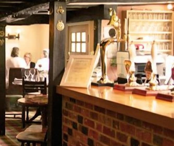 Отель The Nags Head