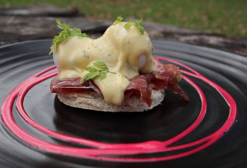 Отель The Nags Head