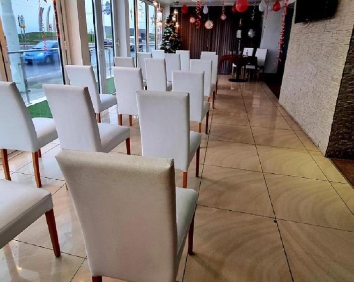 Отель The Royal Windsor