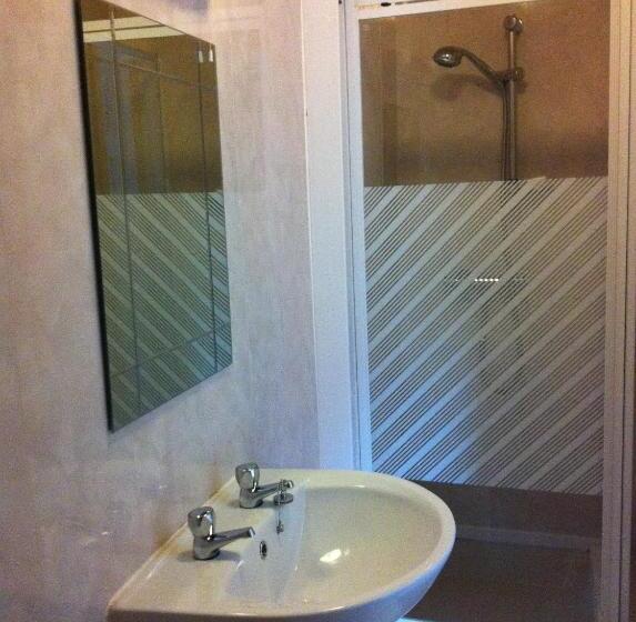 Отель The Royal Windsor