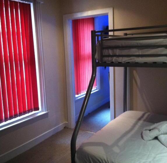 Отель The Royal Windsor