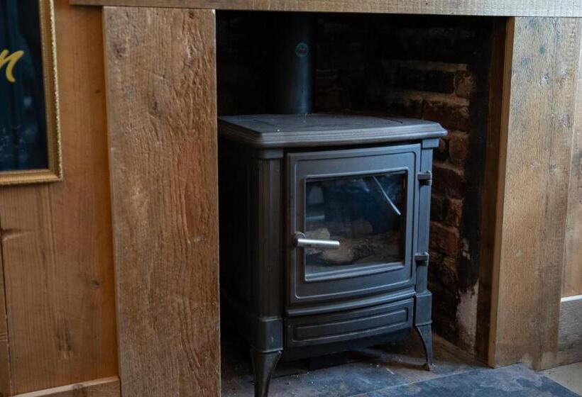 هتل The Seale Arms